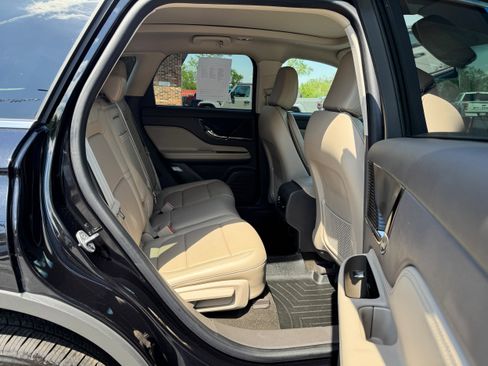 Used 2022 Lincoln Corsair Reserve AWD/4WD image 14