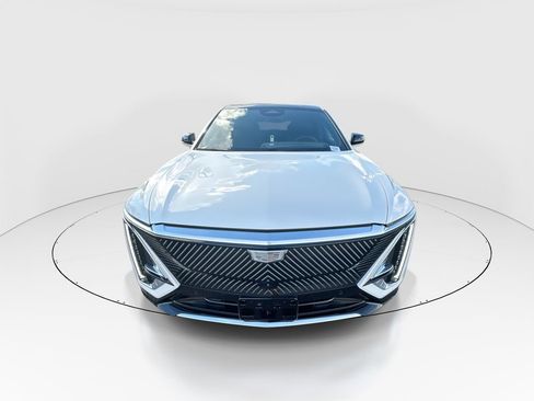 Used 2025 Cadillac Lyriq Luxury w/ LPO, Floor Liner Package image 3