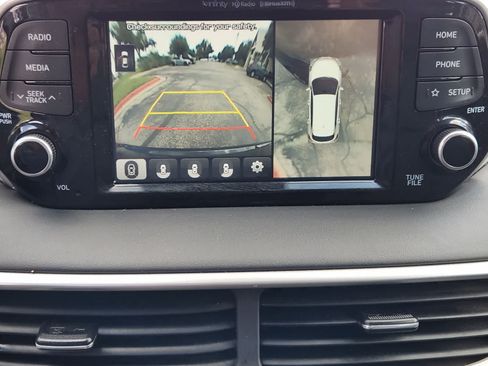 Used 2021 Hyundai Tucson Limited FWD image 16