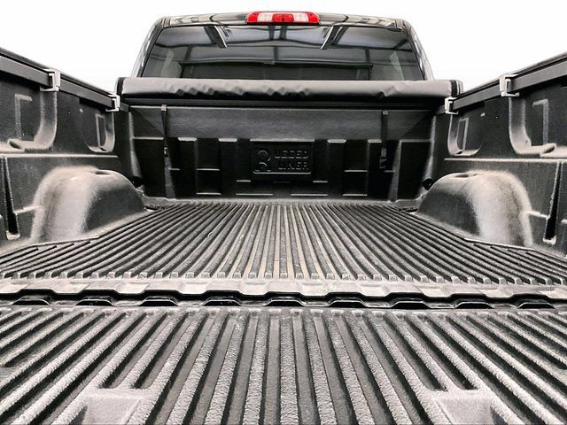 Used 2018 Chevrolet Silverado 1500 LT AWD/4WD image 33