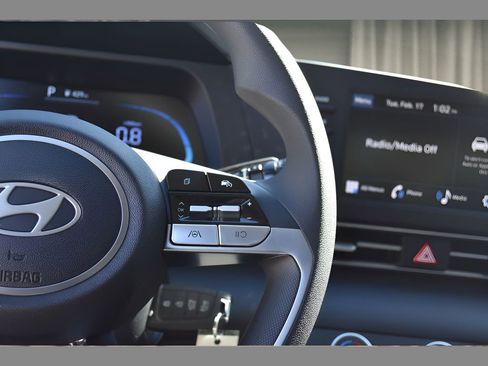 New 2026 Hyundai Elantra SE FWD image 19