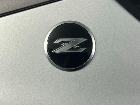 Used 2025 Nissan Z NISMO w/ Floor Mat Package image 11