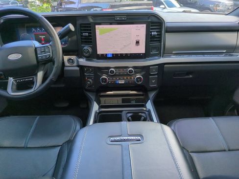 Used 2025 Ford F250 Platinum w/ FX4 Off-Road Package AWD/4WD image 16