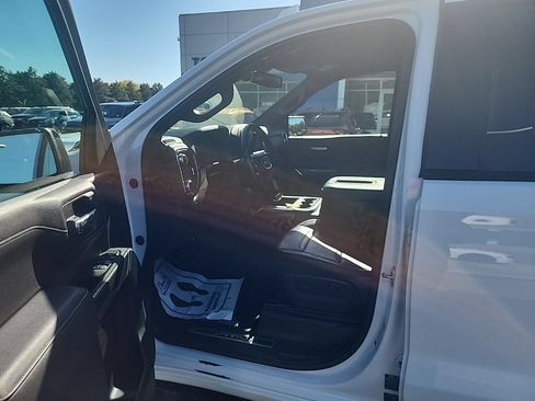 Used 2021 GMC Sierra 1500 AT4 AWD/4WD image 11