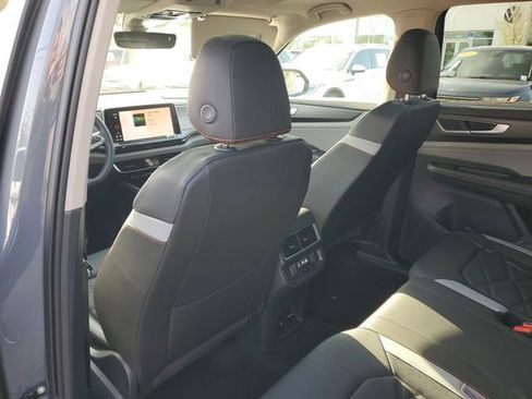 New 2026 Volkswagen Atlas Peak Edition AWD/4WD image 10