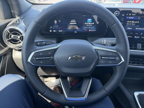 New 2026 Chevrolet Equinox LT w/ Convenience Package II AWD/4WD image 20