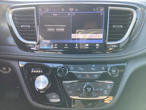 New 2026 Chrysler Pacifica Select w/ S Appearance Package image 12