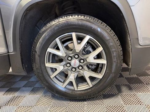 Used 2021 GMC Acadia SLE w/ Driver Convenience Package image 39