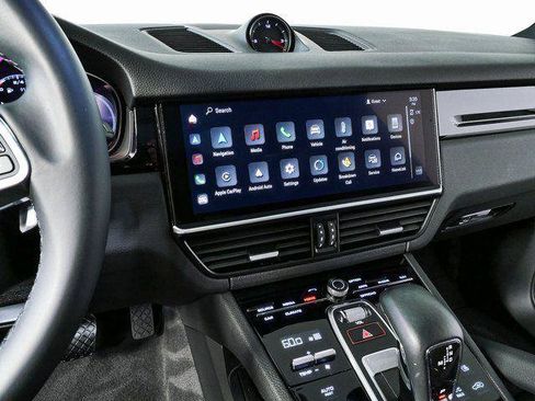 Certified 2023 Porsche Cayenne AWD/4WD image 12