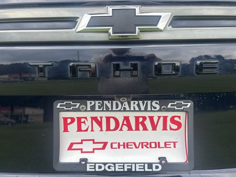 Used 2021 Chevrolet Tahoe Z71 w/ Luxury Package AWD/4WD image 4