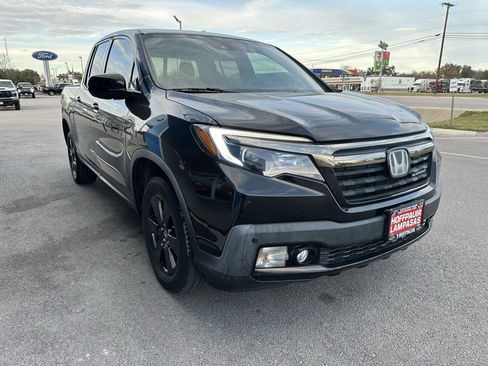 Used 2018 Honda Ridgeline Black Edition image 4
