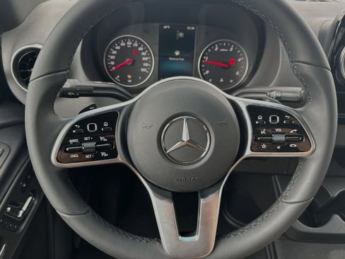 Used 2024 Mercedes-Benz Sprinter 2500 image 24