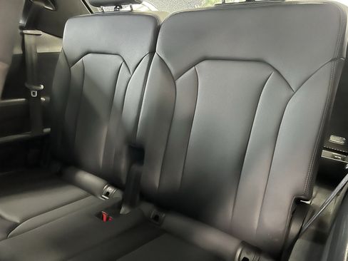 Used 2023 Audi Q7 2.0T Premium Plus w/ Premium Plus Package AWD/4WD image 34