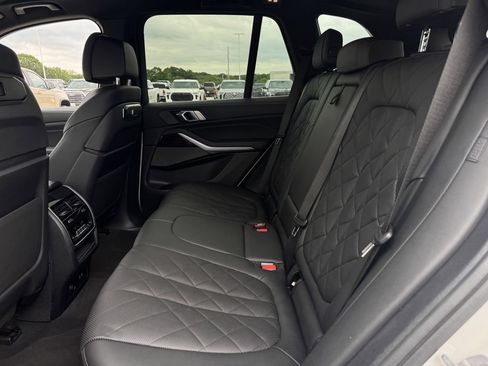 Used 2024 BMW X5 xDrive40i w/ Premium Package image 27