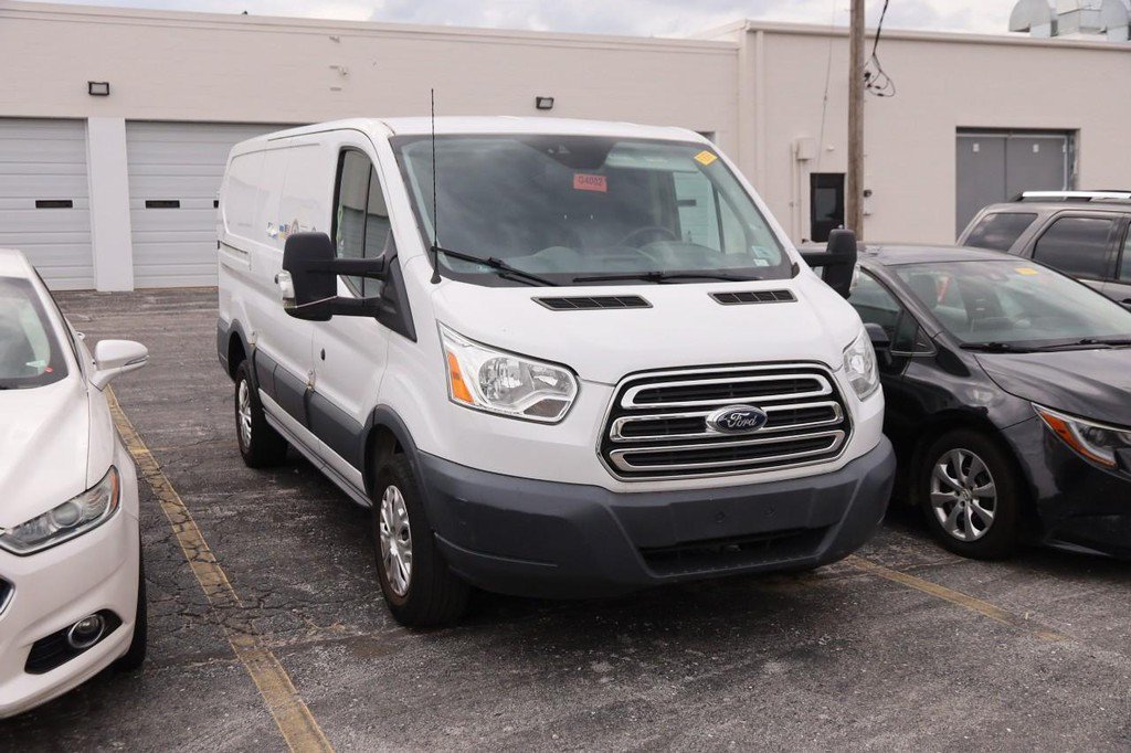 Used 2016 Ford Transit 250 130 Low Roof w/ Exterior Upgrade Package RWD image 1