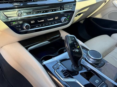Used 2019 BMW 530i RWD image 21
