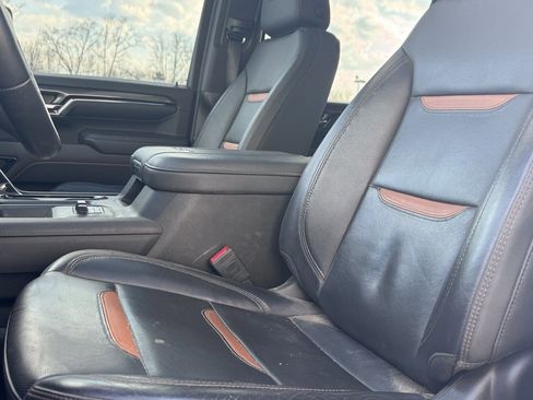 Used 2024 GMC Sierra 2500 AT4 w/ AT4 Premium Plus Package image 9