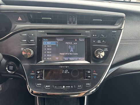 Used 2017 Toyota Avalon XLE w/ Carpet Mat Package FWD image 14