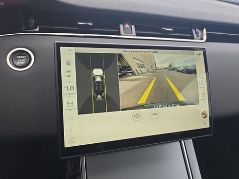 Used 2025 Land Rover Range Rover Evoque S image 26