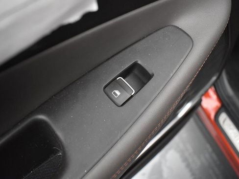 Used 2019 Hyundai Santa Fe Limited AWD/4WD image 10