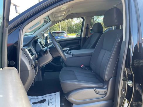 Used 2017 Nissan Titan SV AWD/4WD image 20