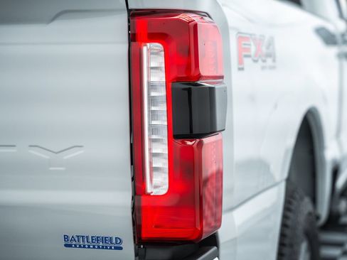 New 2026 Ford F250 Lariat w/ Lariat Premium Package AWD/4WD image 8