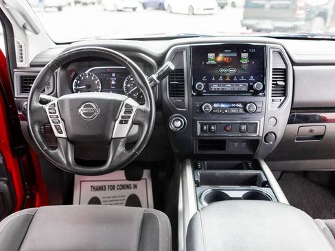 Used 2022 Nissan Titan SV w/ SV Convenience Package image 23