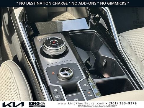 Used 2023 Kia Sorento SX Prestige w/ Panoramic Sunroof Package AWD/4WD image 7