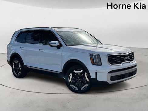 New 2025 Kia Telluride S image 2