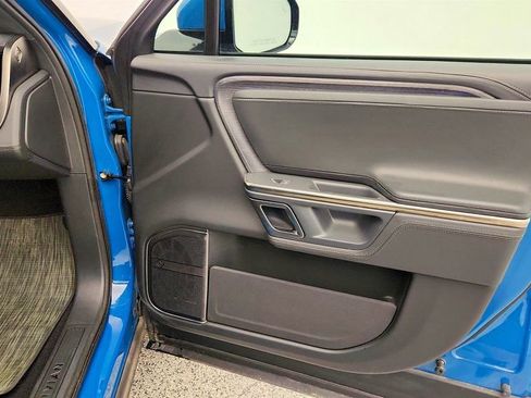 Used 2023 Rivian R1T Adventure image 27