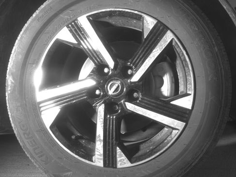 Used 2025 Nissan Sentra SV FWD image 15