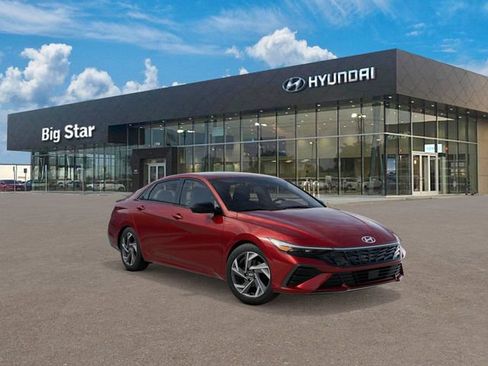 Used 2026 Hyundai Elantra SEL Sport Premium FWD image 2