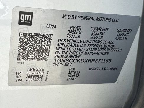 Certified 2024 Chevrolet Suburban LT RWD image 37
