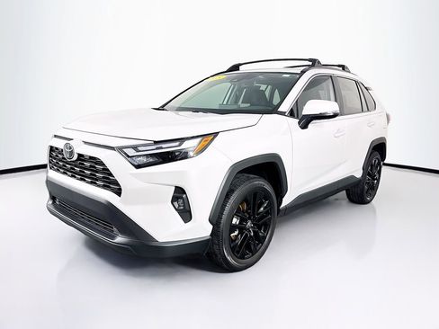 Used 2025 Toyota RAV4 XLE Premium image 3