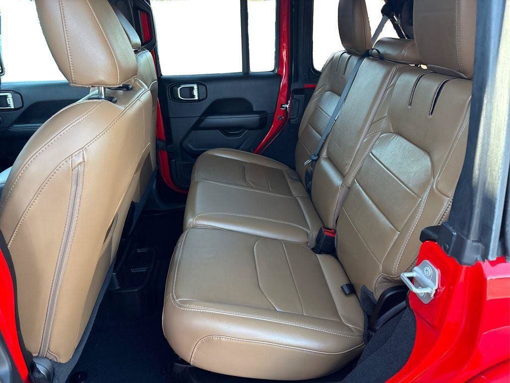 Used 2022 Jeep Wrangler Unlimited Sahara w/ Safety Group AWD/4WD image 10