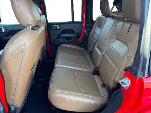 Used 2022 Jeep Wrangler Unlimited Sahara w/ Safety Group AWD/4WD image 10