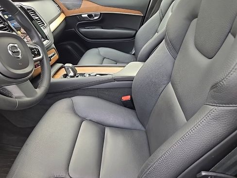 Certified 2023 Volvo XC90 B6 Plus w/ Protection Package Premier image 20