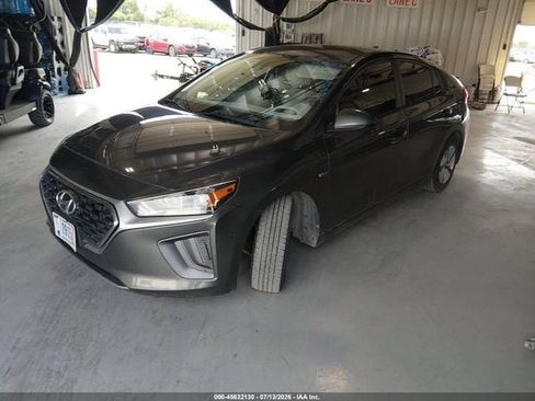 Used 2020 Hyundai Ioniq Blue FWD image 2