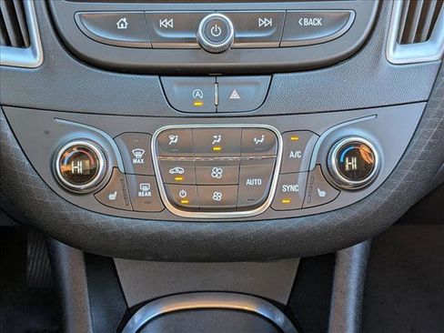 Used 2024 Chevrolet Malibu LT image 13