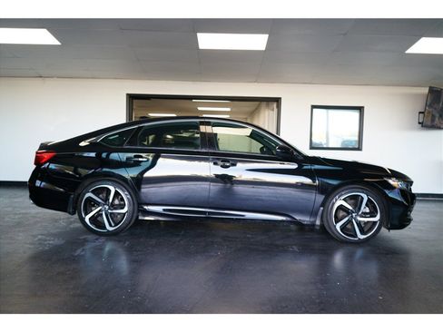 Used 2020 Honda Accord Sport image 8