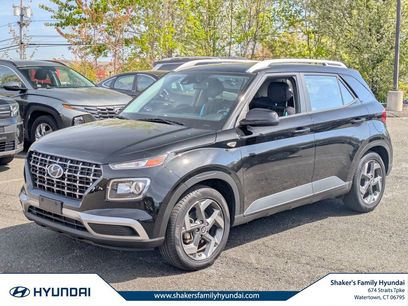 Used 2022 Hyundai Venue SEL w/ Cargo Package