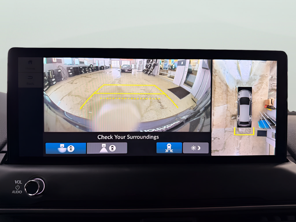 New 2026 Honda Pilot Touring image 9
