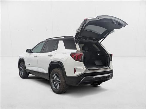 New 2026 GMC Terrain AT4 w/ Convenience Package III image 9