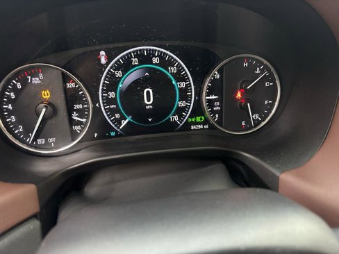 Used 2018 Buick Enclave Avenir w/ Avenir Technology Package FWD image 31