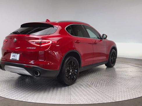 Used 2018 Alfa Romeo Stelvio Ti image 8