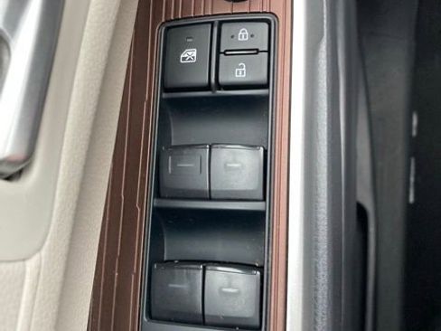 Certified 2024 Toyota Sienna XLE image 46