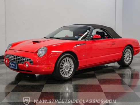 Used 2004 Ford Thunderbird RWD image 10