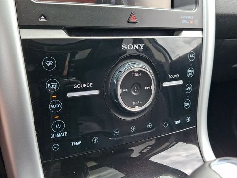 Used 2013 Ford Edge Limited AWD/4WD image 16