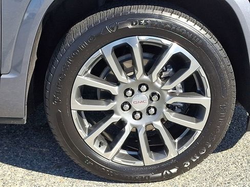 Used 2021 GMC Acadia Denali image 8