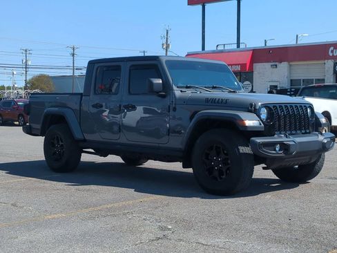 Certified 2021 Jeep Gladiator Sport AWD/4WD image 2